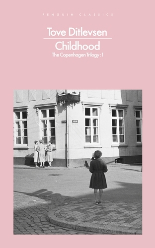 Book cover of Childhood by Tove Ditlevsen
