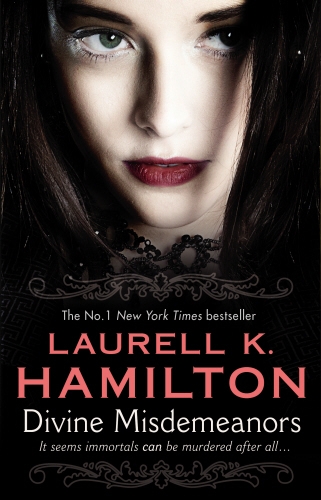 Book cover of #8 - Divine Misdemeanors by Laurell K Hamilton