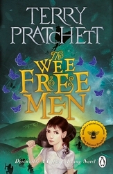 Book cover of The Wee Free Men by Terry Pratchett