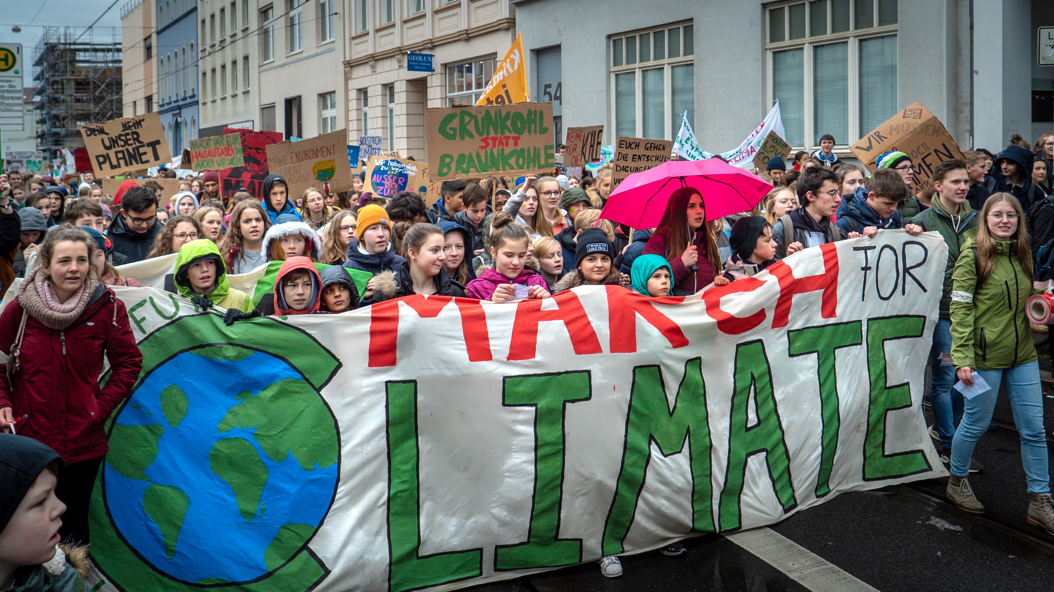 Fridays For Future march in Bonn, German, March 2019. Photo: Mica Baurmeister