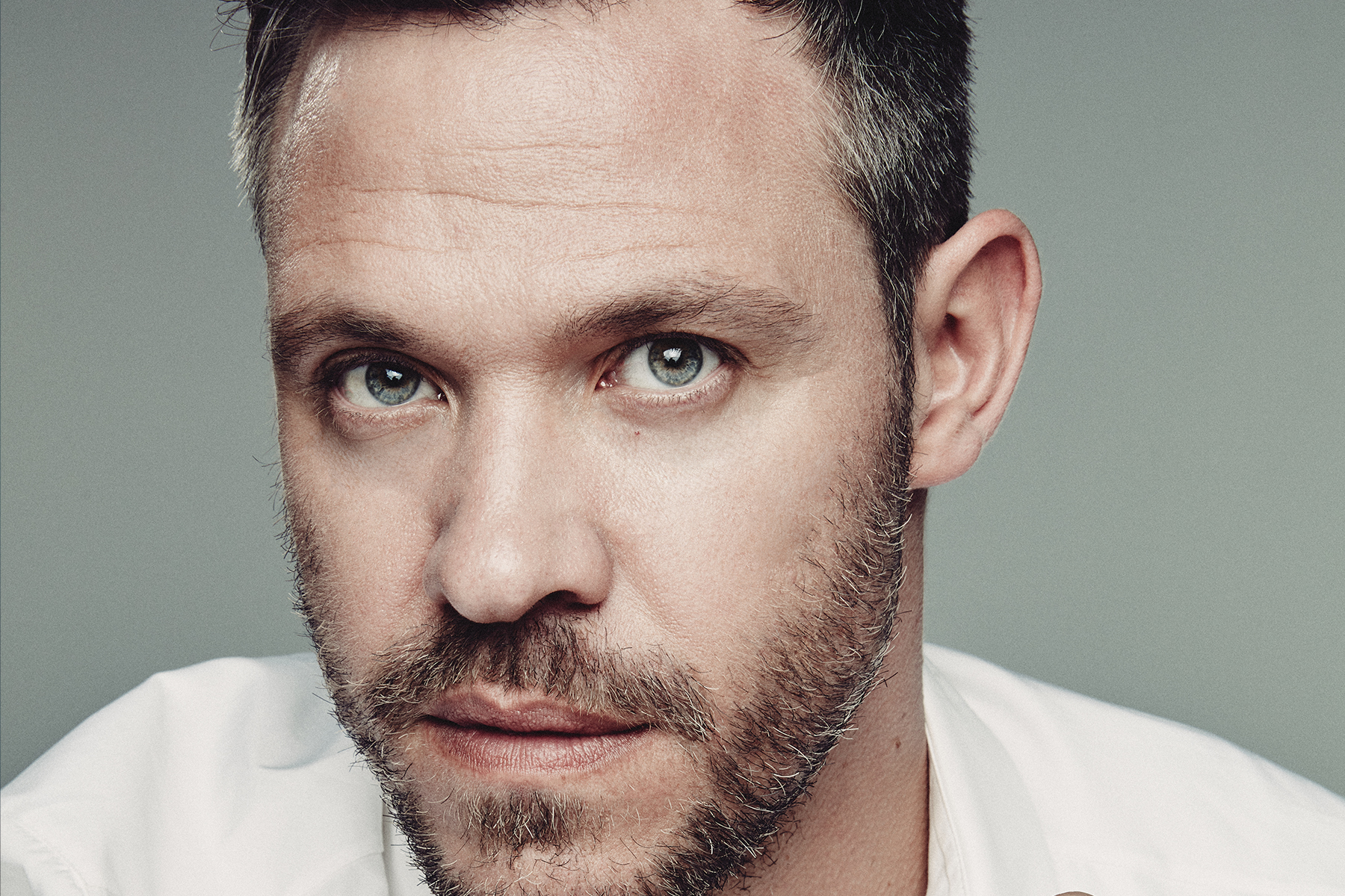 /content/dam/prh/articles/adults/2021/april/WillYoung_1800x1200.jpg